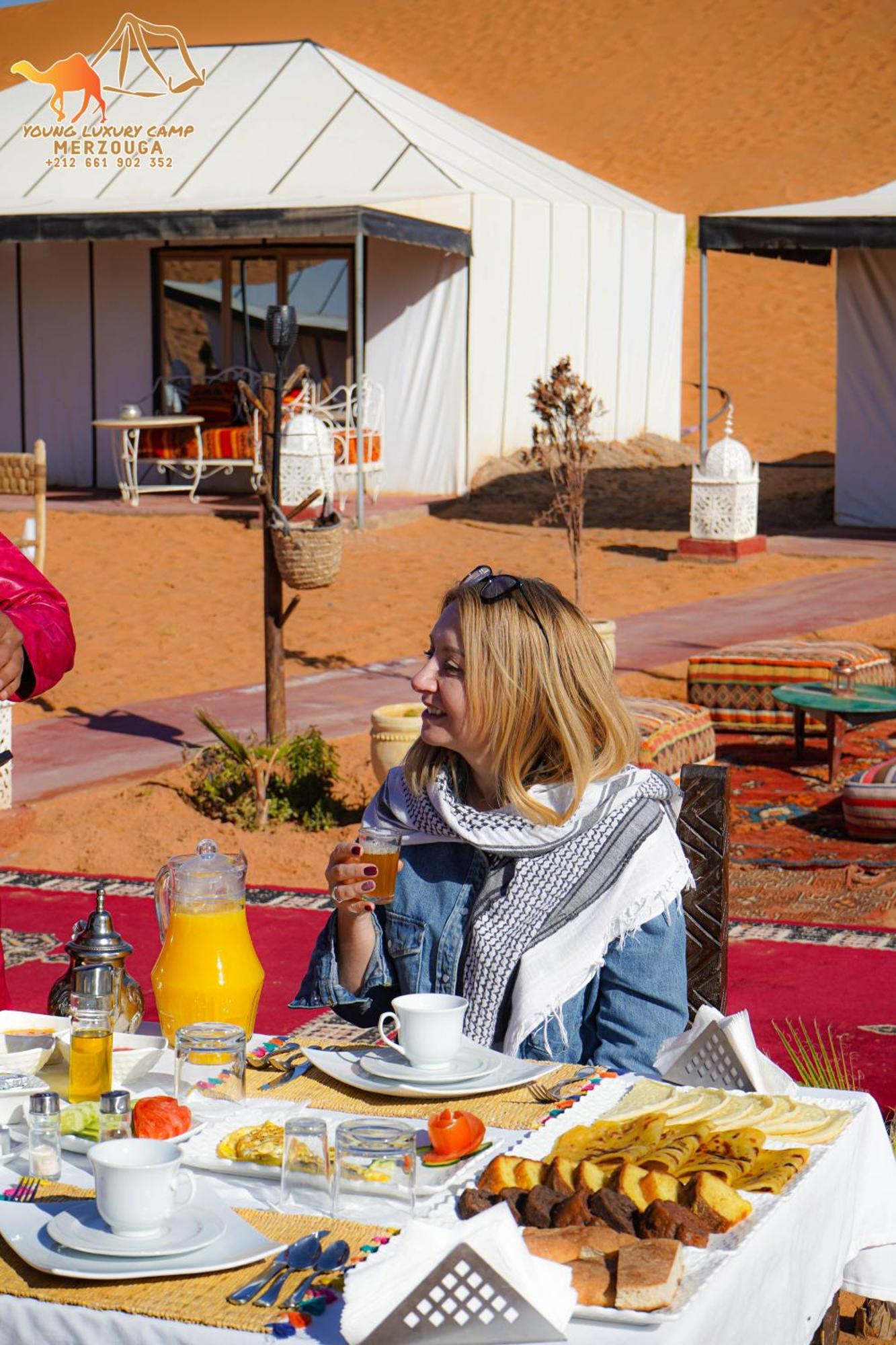 Young Luxury Camp Merzouga Exterior photo